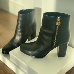 Michael Michael Kors black boots